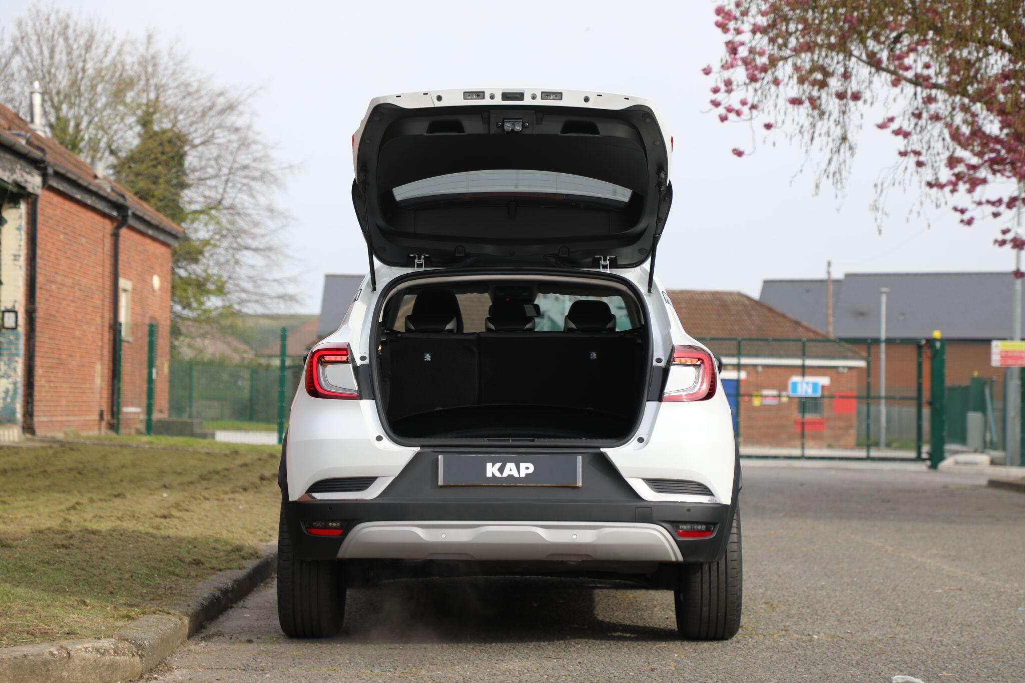 Large vehicle image